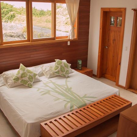 Chez Manany Galapagos Ecolodge Puerto Villamil Exteriör bild