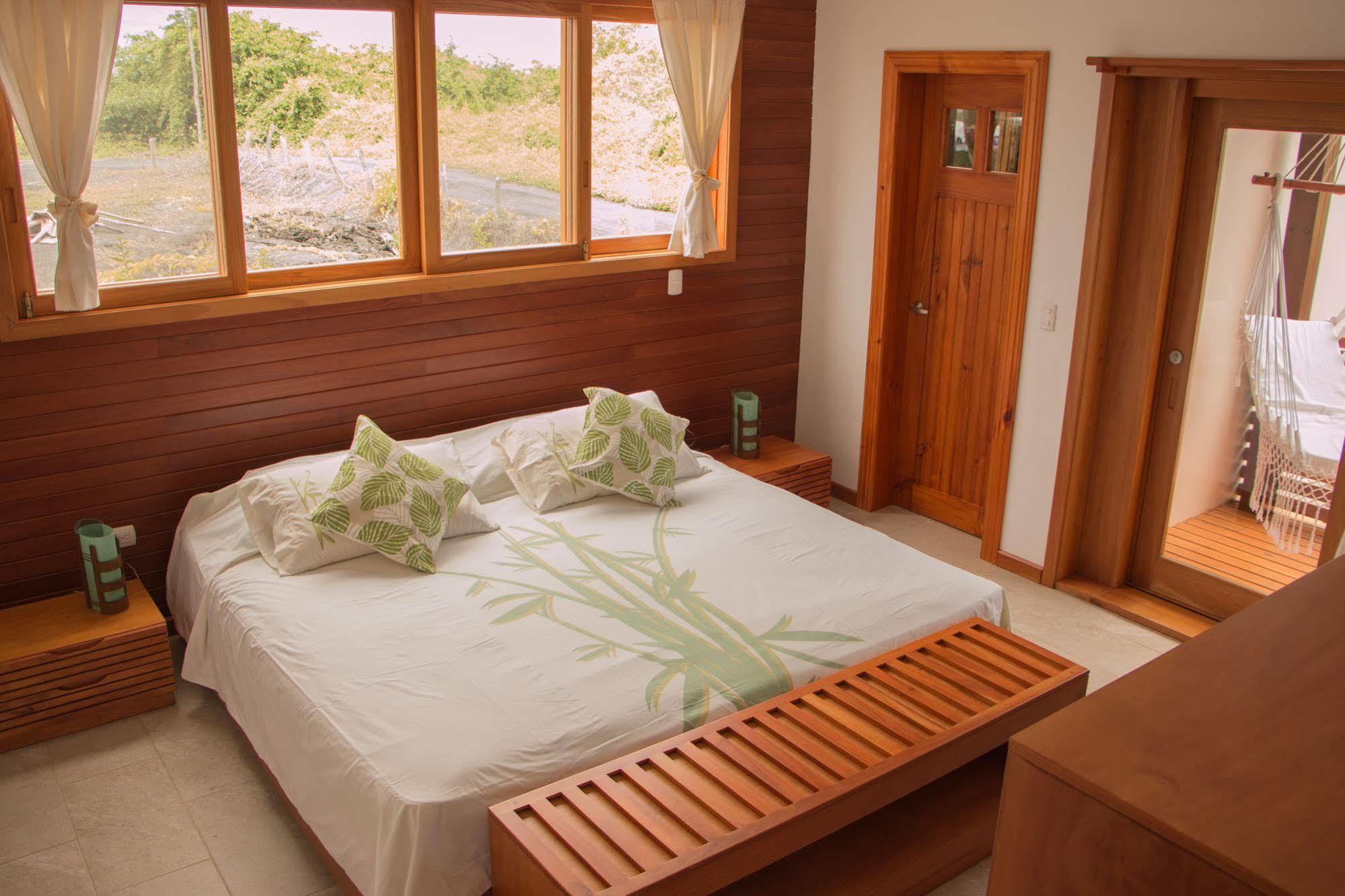 Chez Manany Galapagos Ecolodge Puerto Villamil Exteriör bild